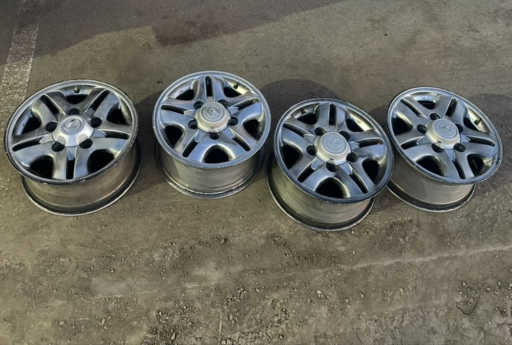 Лексус 470 Р16 Оригинал в отличном состоянии без трещин и ремонта