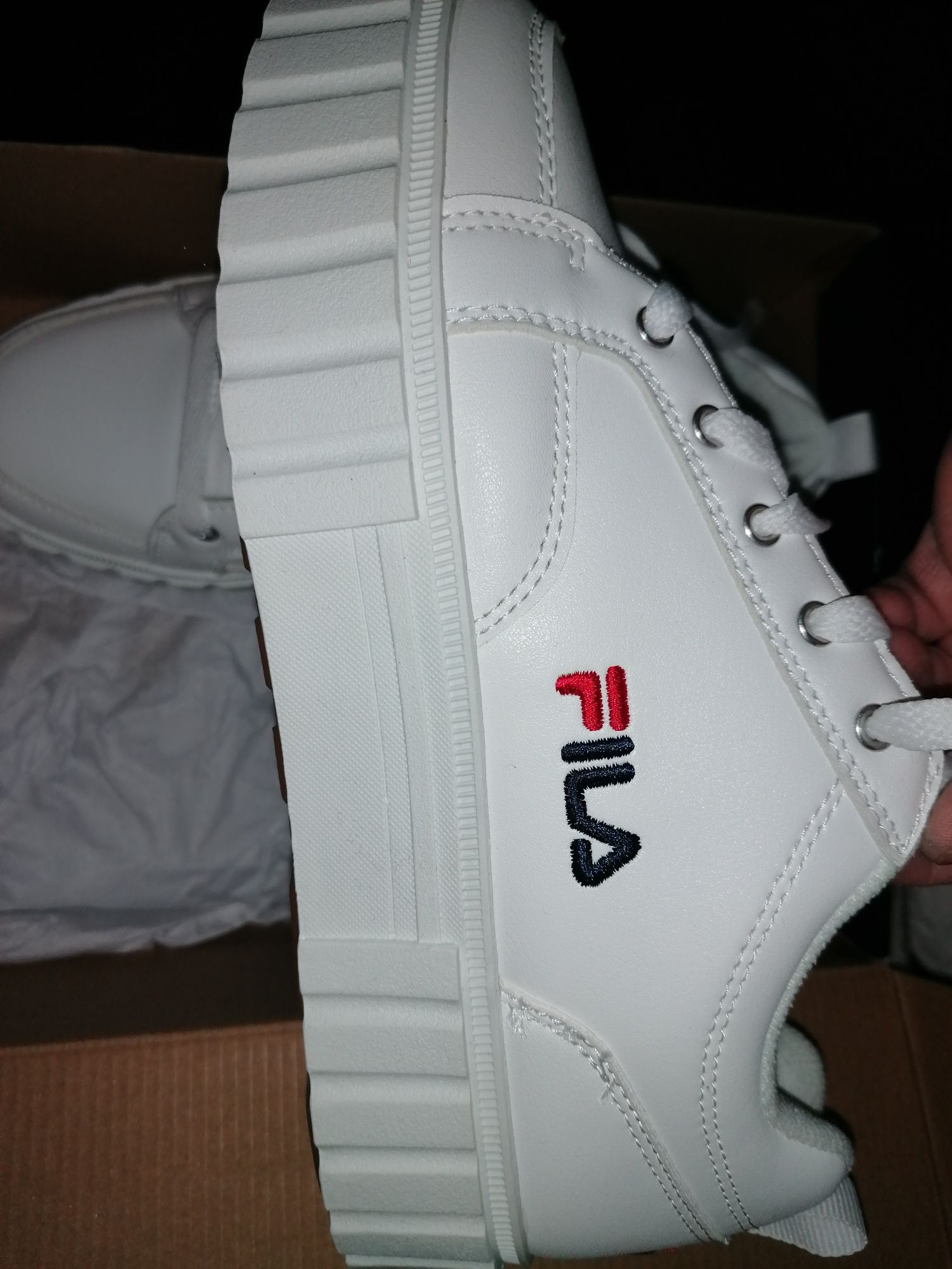 Adidas alb Sneakers Fila 38 noi în cutie