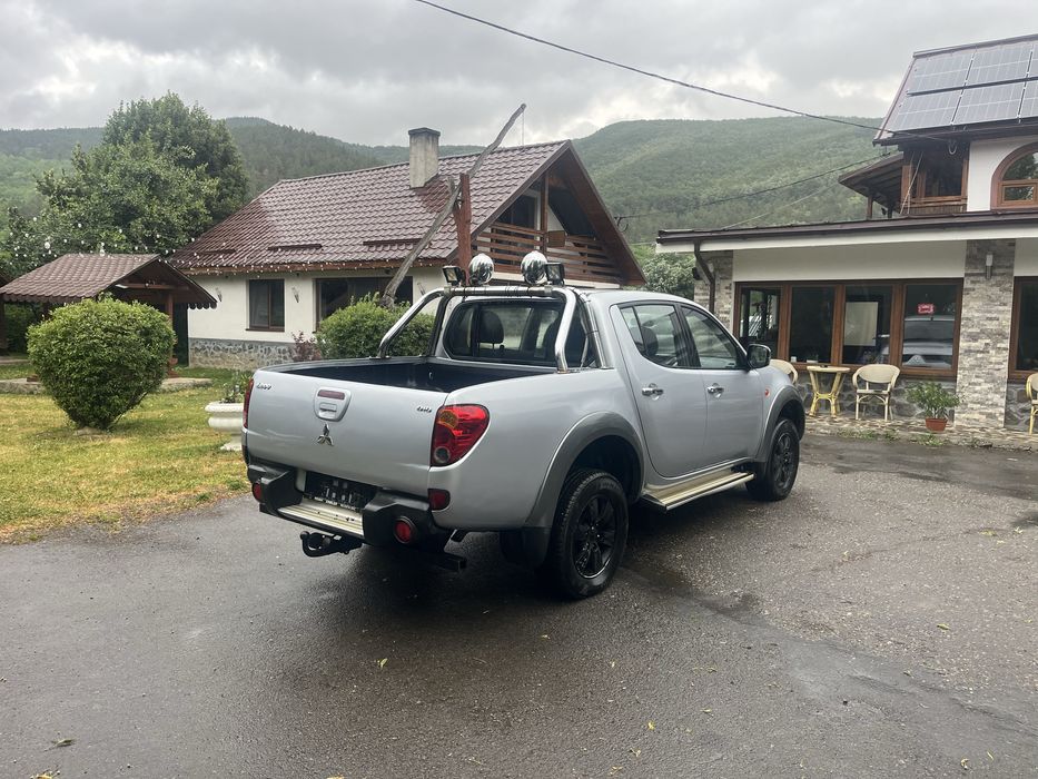Mitsubishi L200 2.5did autoutilitar automat recent adus