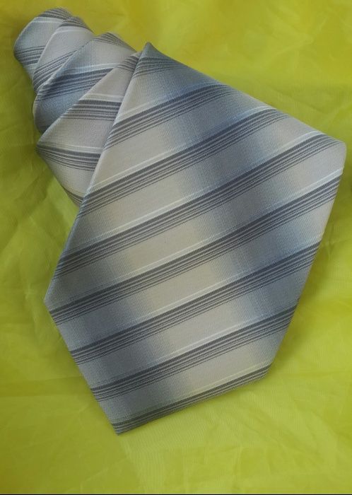 галстук продается