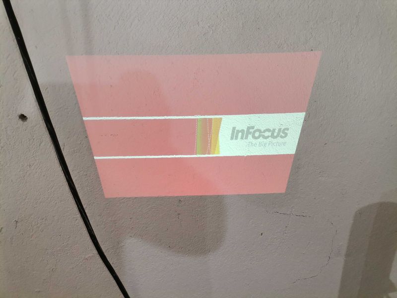 Видео проектор - InFocus 760 Projector