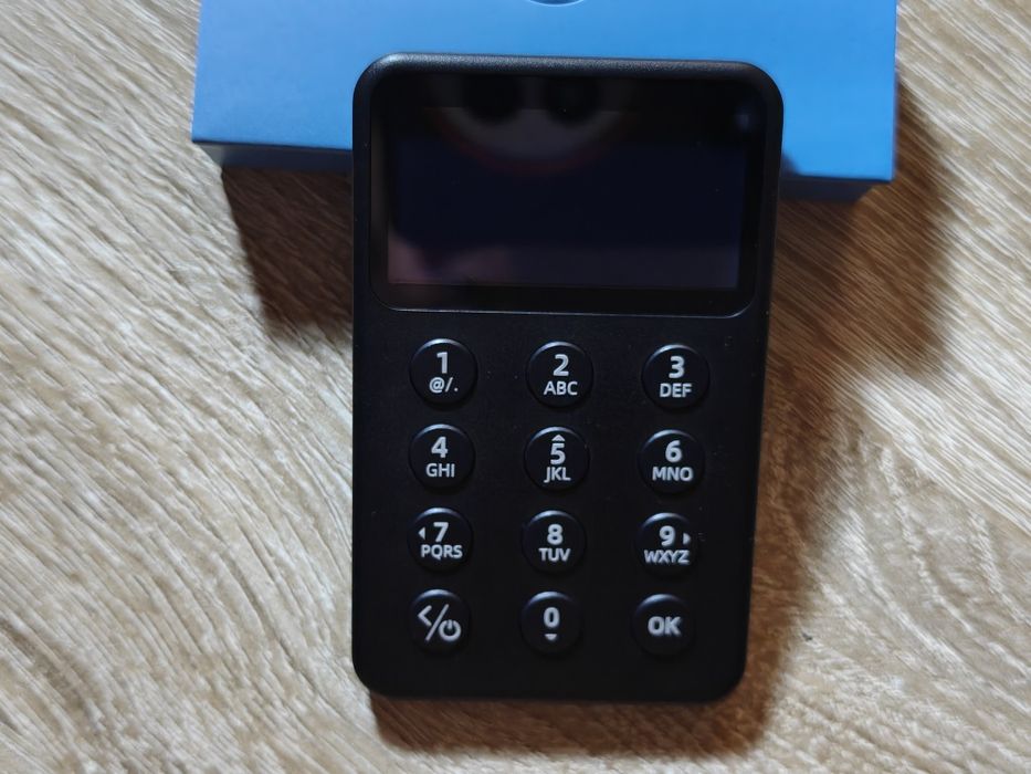 SafePal X1 – Hardware Wallet (portofel cryptomonede)