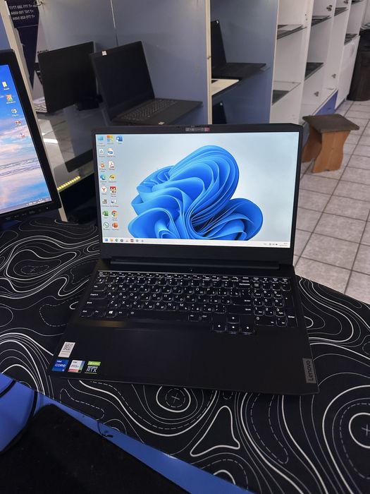 Ideapad Gaming Core i5-11300H ОЗУ-16ГБ ССД-512ГБ GeForce RTX-3050