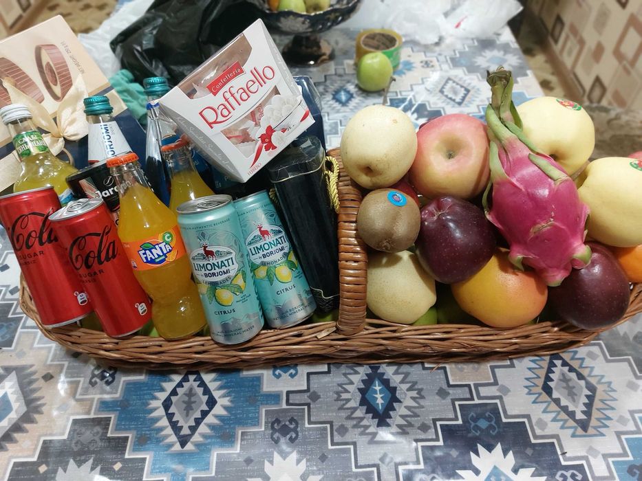 Katta mevali savat sovg'a uchun / Большая корзина с фруктами в подарок