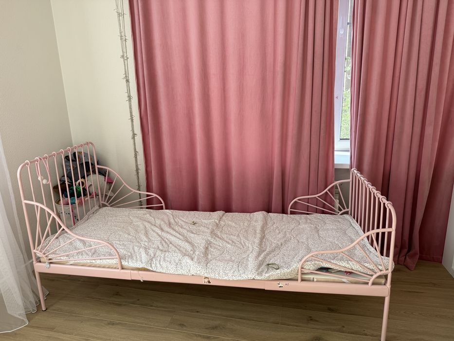 Кровать розовая, 80*200