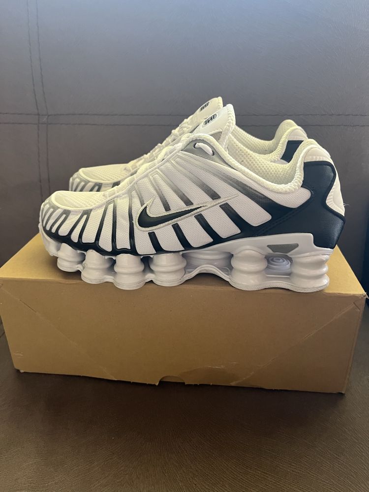 Nike shox tl.