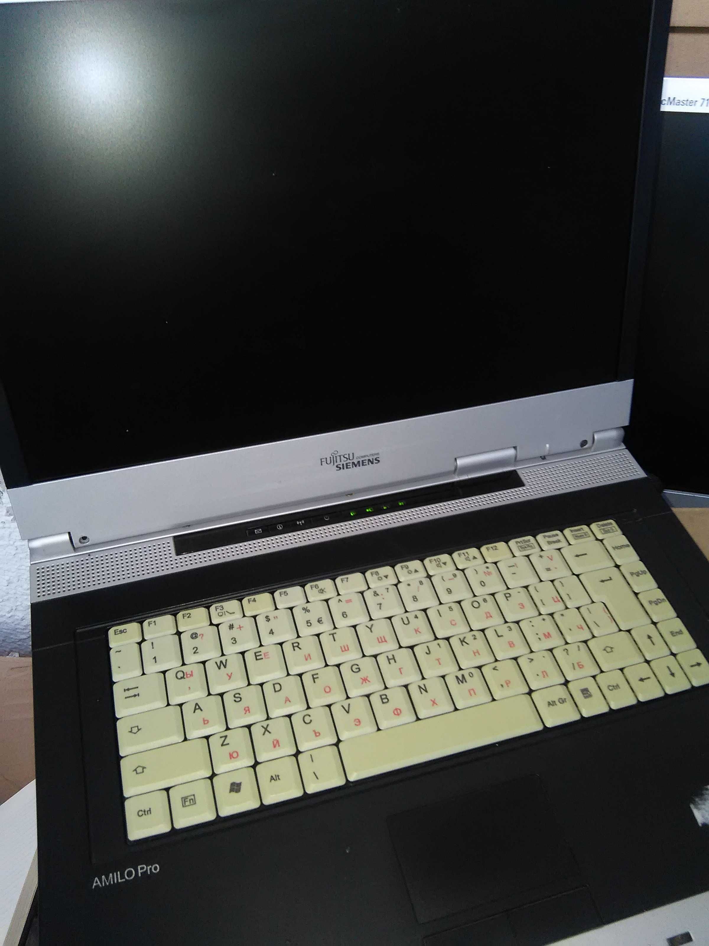 Продавам Fujitsu Siemens amilo pro v2039