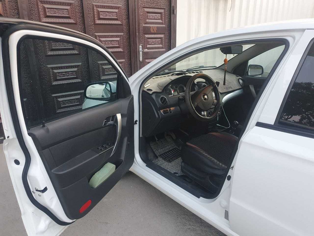 Nexia 3/ 2020 yil /mexanika/80 000 km/metan 4 avlod, abs,kondisioner