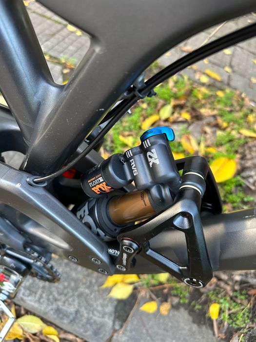 Карбоново ендуро EVIL INSURGENT 29 L