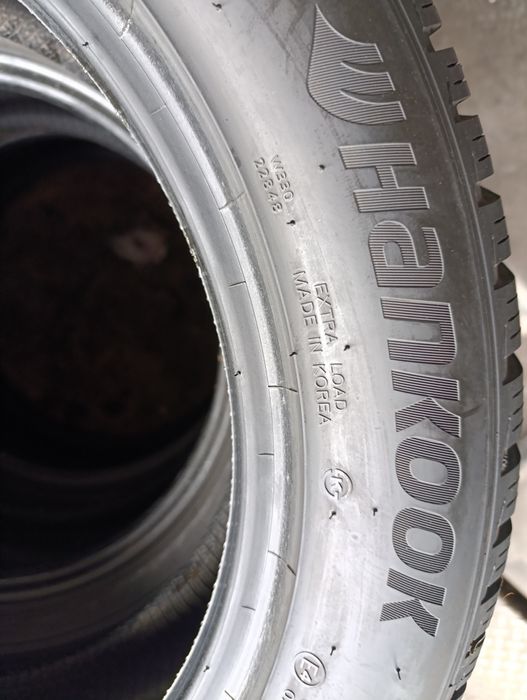 Anvelope de iarnă 215 55 18 Hankook dot 2023