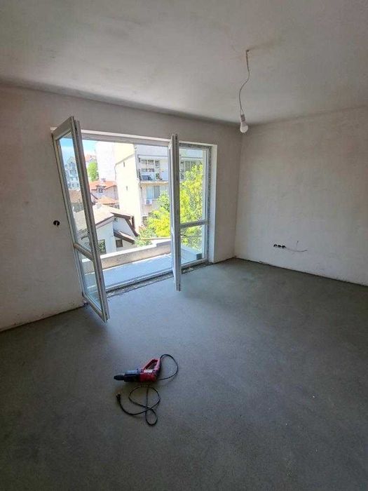 Продава се Тристаен апартамент в Варна, Център - 101 кв.м за 1509 €/кв.м - Снимка #9