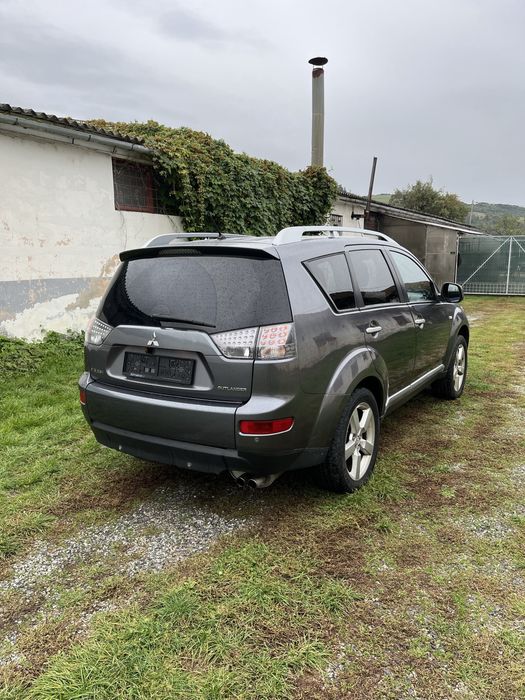 Vând Mitsubishi Outlander 2.0 d 4x4