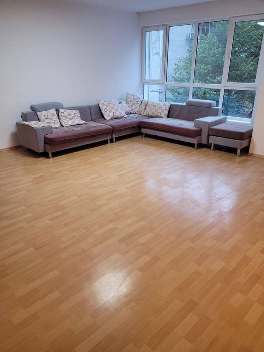 Необзаведен Тристаен, под наем, ж.к Възраждане