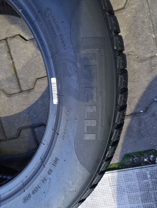 Anvelope de iarnă 215 60 16 Pirelli Winter Sottozero 3