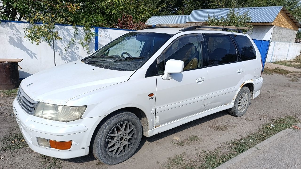 Митсубиси шариот