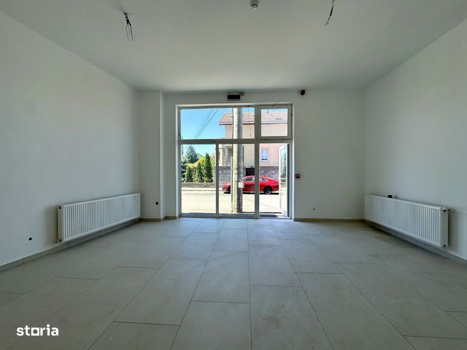 Spatiu comercial, 45 mp utili, vitrina, finisat, zona Podului IRA