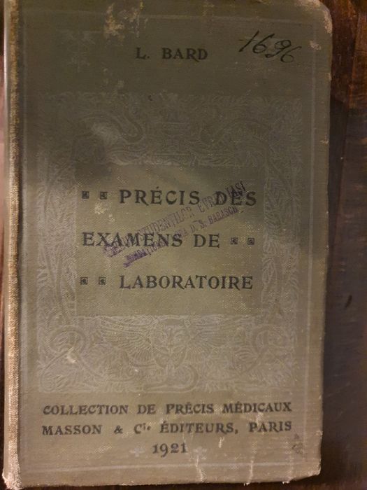Carte medicala "Precis des examens de laboratoire"