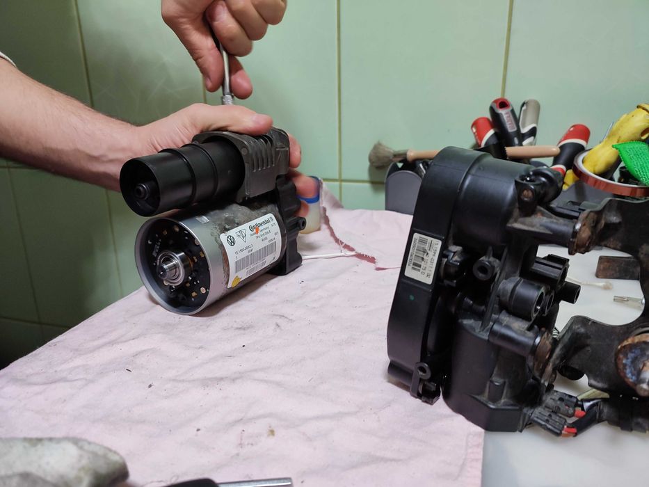 Compresor perne VW Touareg 7P Cayenne 958 Macan Panamera - Reparatii