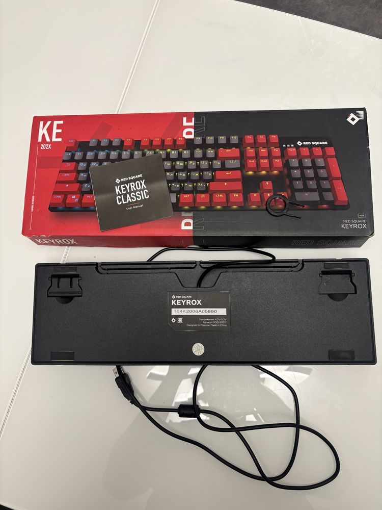 Продам игровую клавиатуру Red Square Keyrox