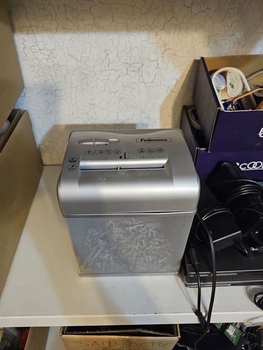 Уничтожитель документов Fellowes Shredmate CRC37005 Шредер