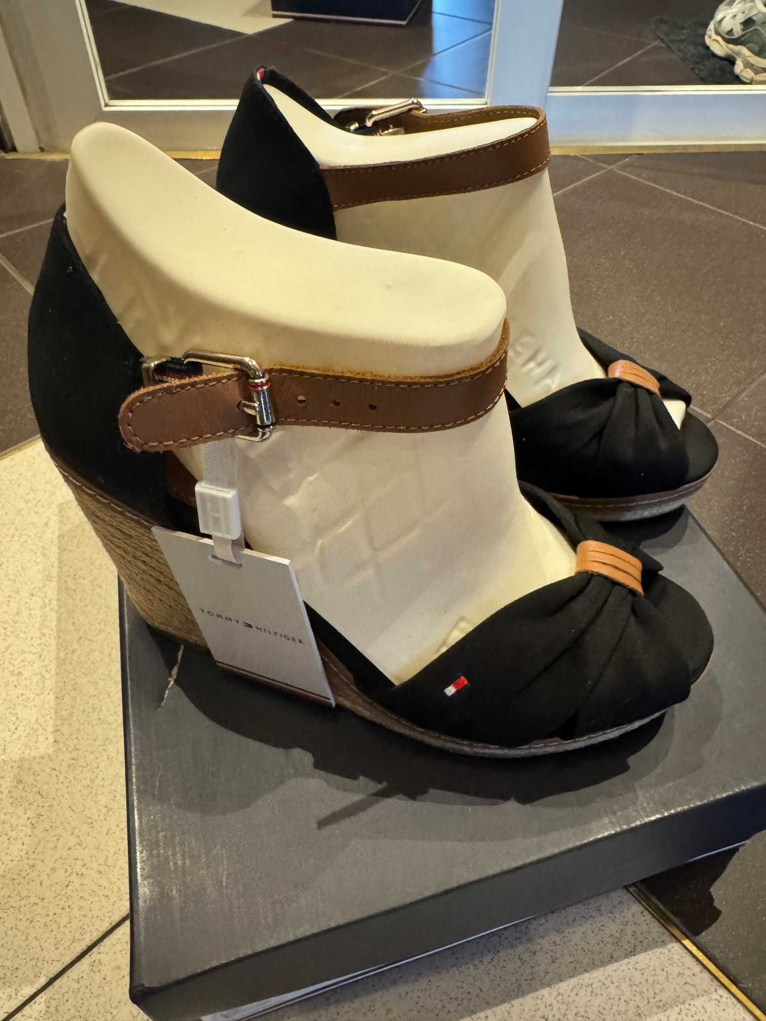 Сандали на платформа Tommy Hilfiger