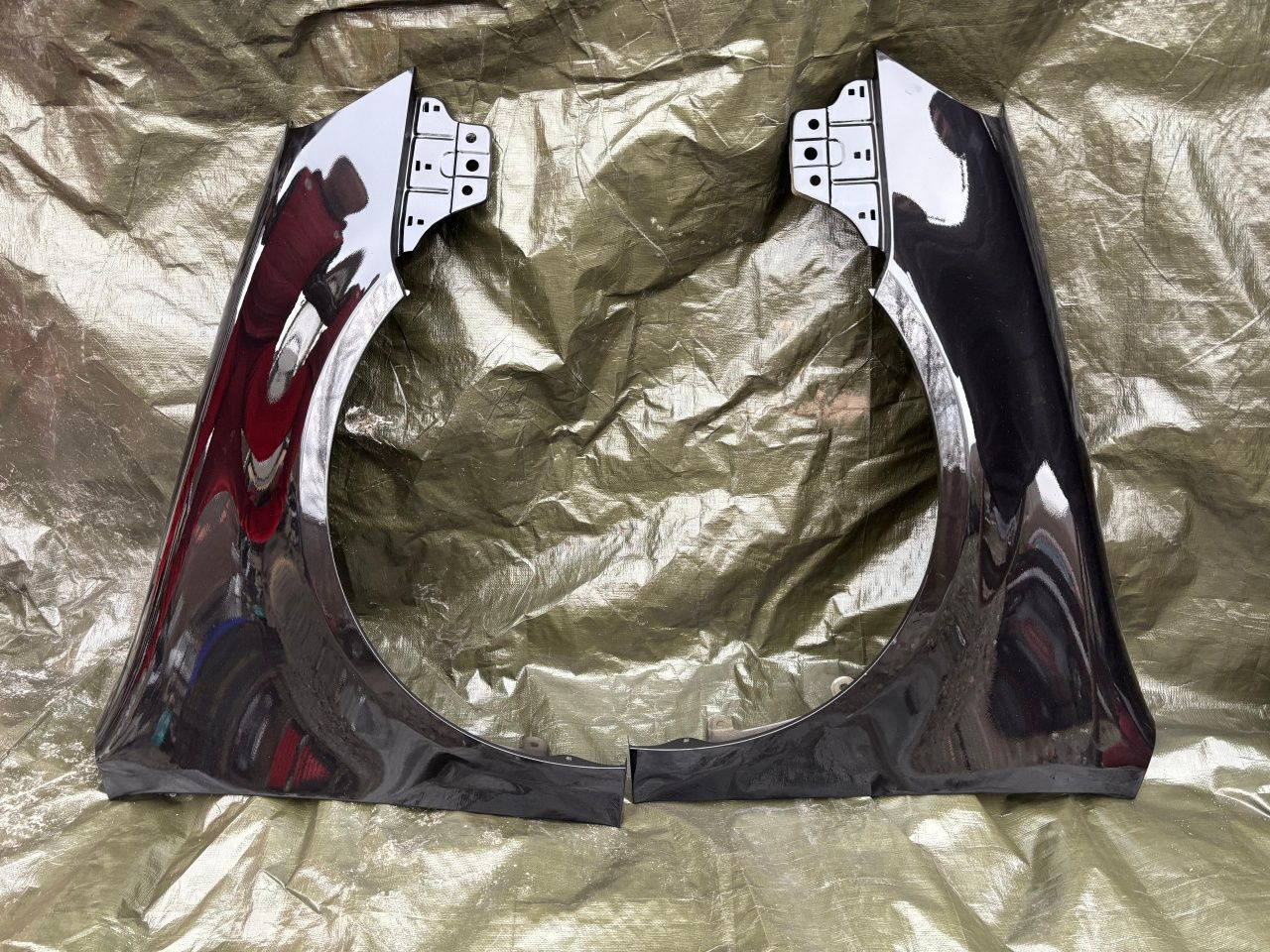 Aripa fata stanga/dreapta noua aftermarket vw golf 5 negru Lc9z