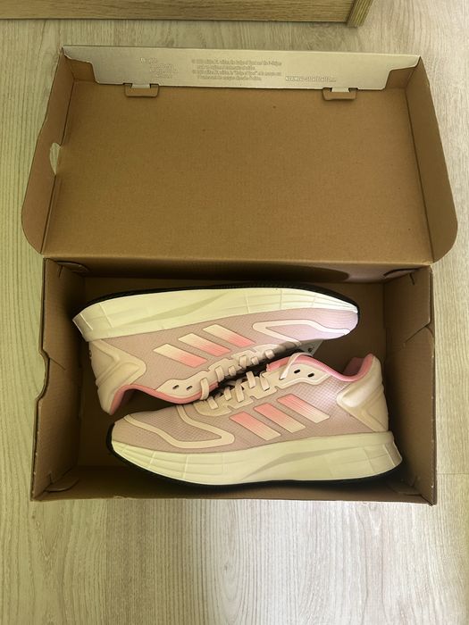 Обувки adidas 38.2/3