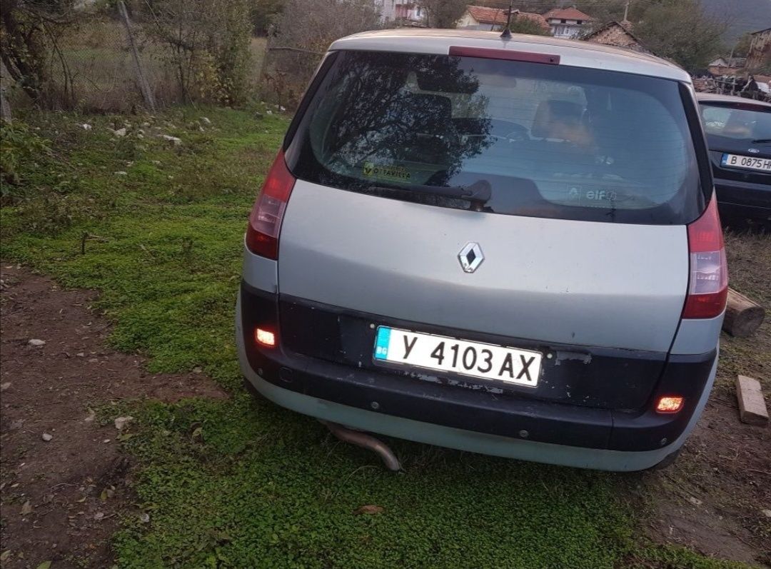 На части. Renault Scenic II 1.6 16V 115hp K4M