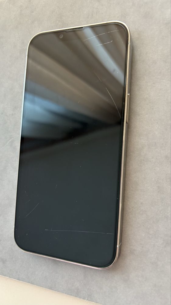 Iphone 13 pro,бял,128gb 100% капацитет,сменена батерия