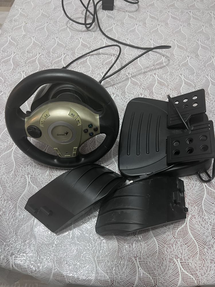 Игровой руль для компьютера