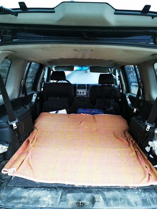 Nissan Pathdfinder 4x4 7 locuri - 2.5 cm3 - 175 cp - manuala