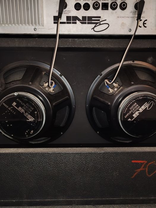 Cub de bas marca  Laney, Line 6,  HH activ