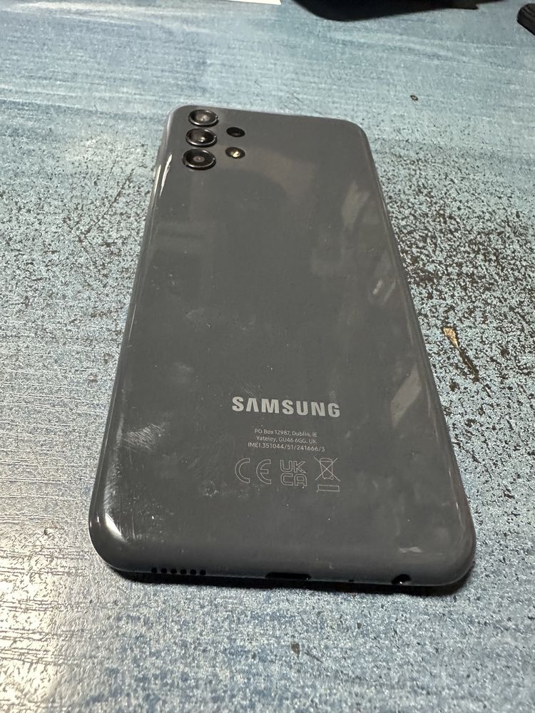 Samsung Galaxy A13 - отличен