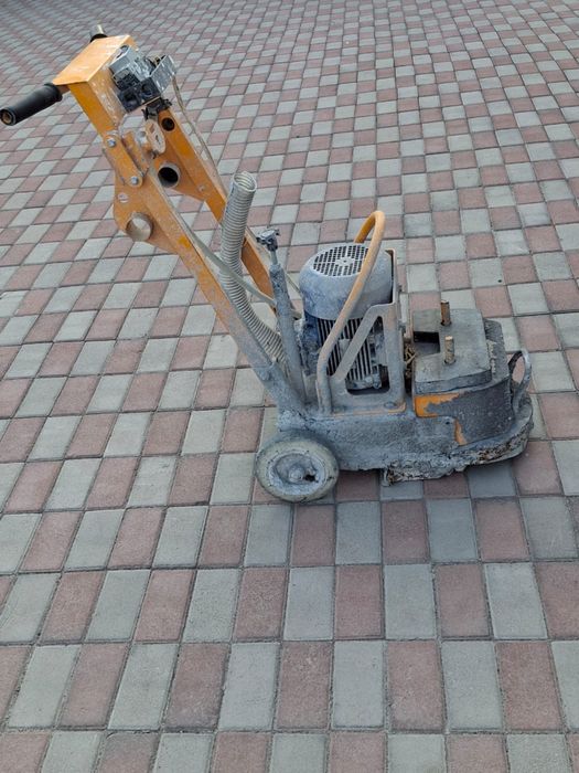 Продам шлифовальные машинки для мозаичных полов