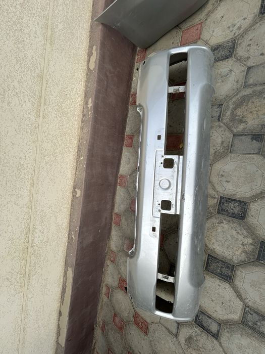 Тойото Лендкрузер запчастий