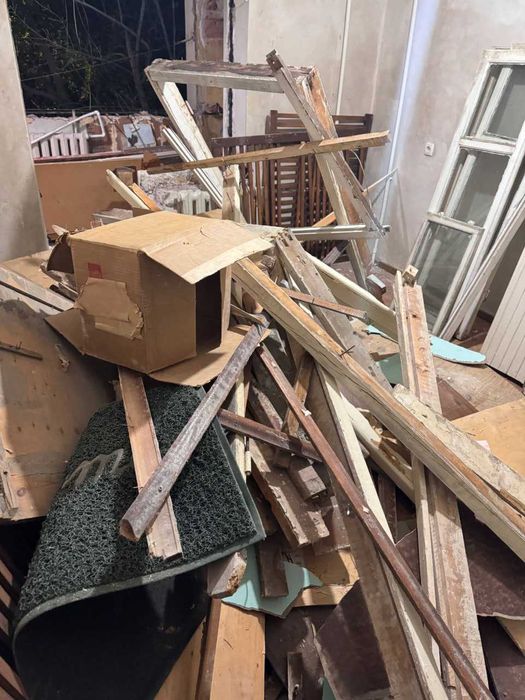 Отдам даром дерево тахта, ёғоч фанер ўтин қилиб ишлатса бўлади