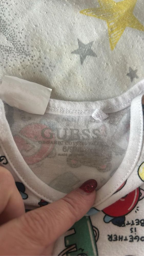 Екипче за момиченце на Guess