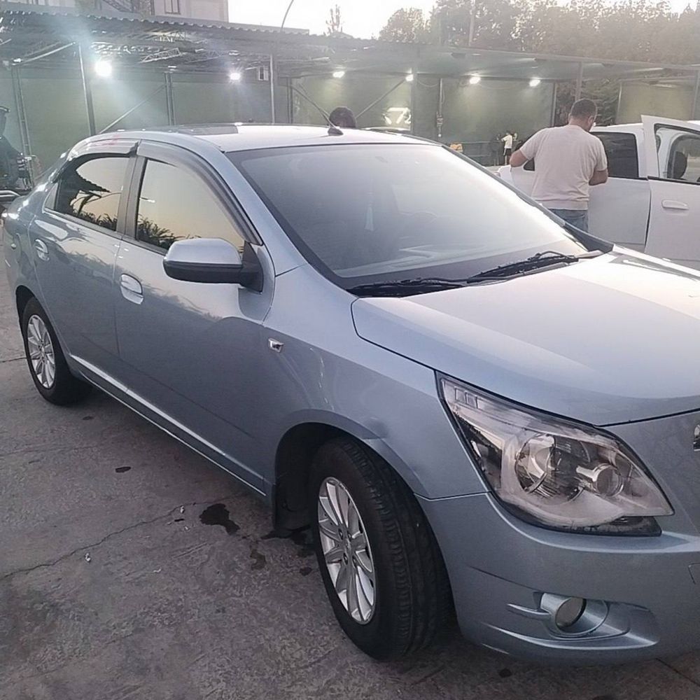 Кобалт сотилади 2014 йил автомат
