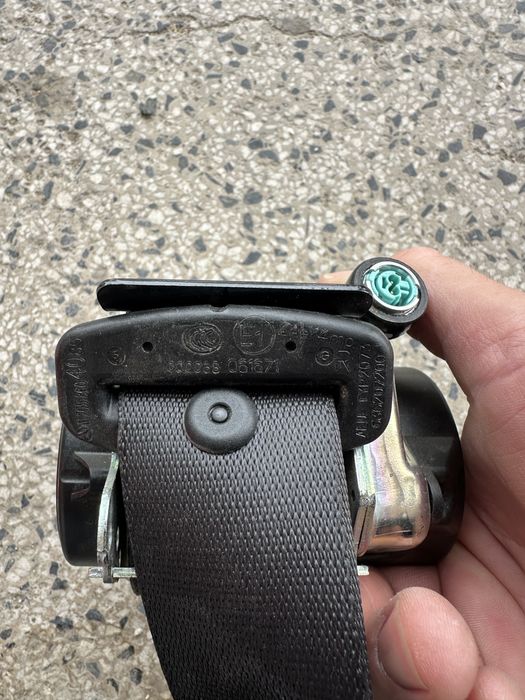 Mercedes w205 C class преден десен колан