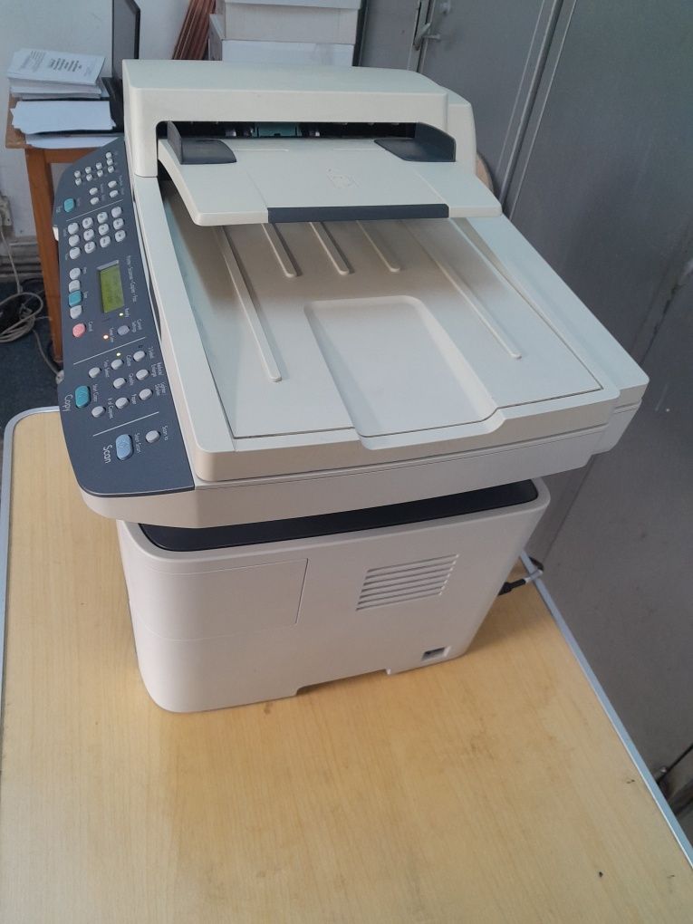 Multifuncțională HP laser jet 3390