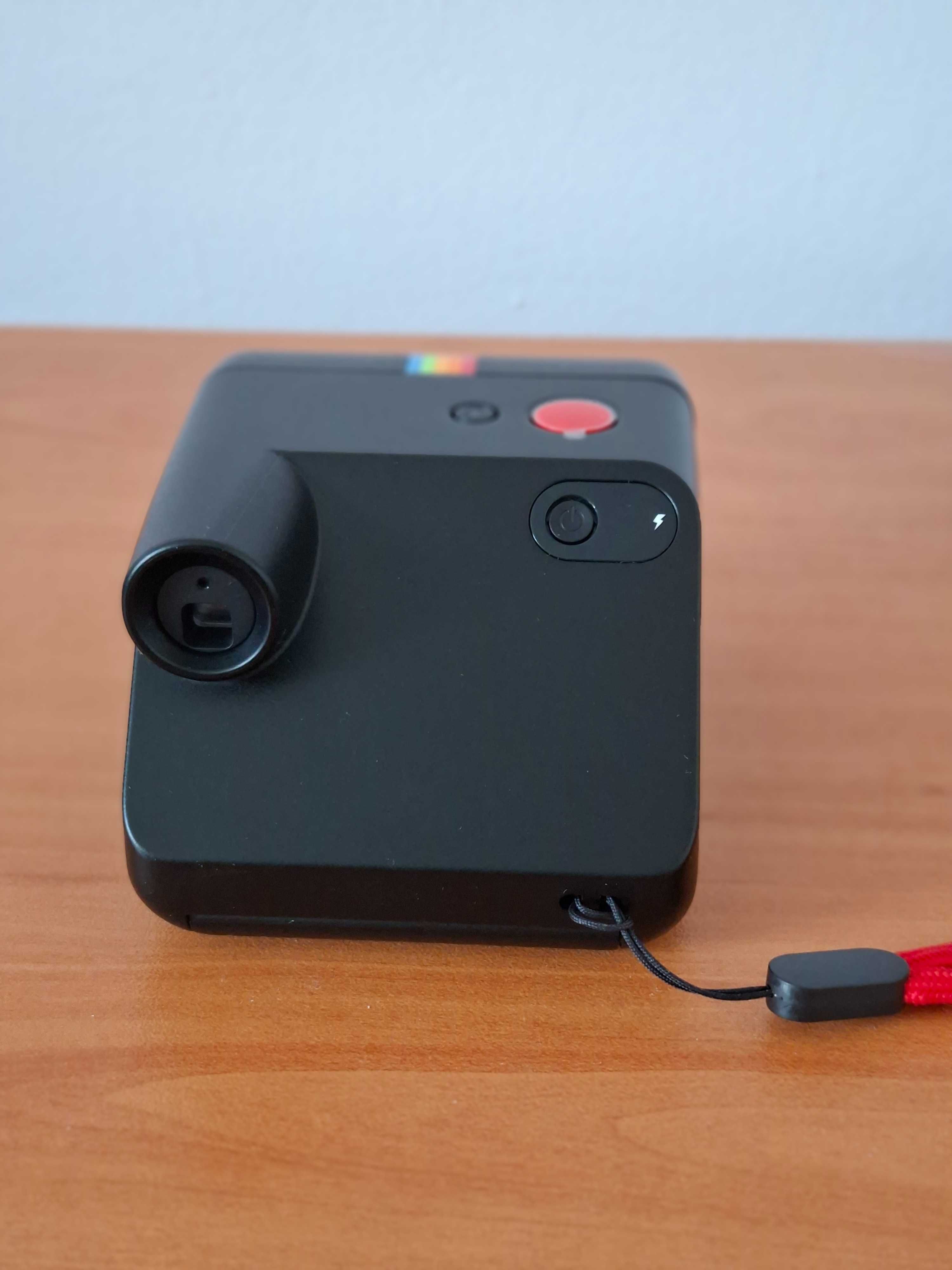 Моментен фотоапарат Polaroid + филм + подарък кабел 3в1 | нов