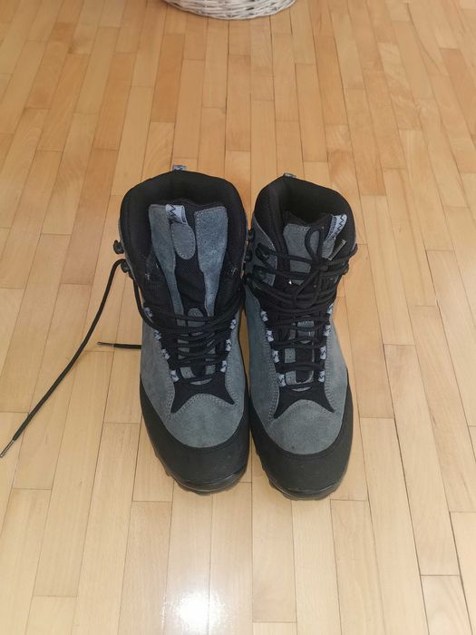 Vand Bocanci de munte Rossignol marime 43, 200 RON