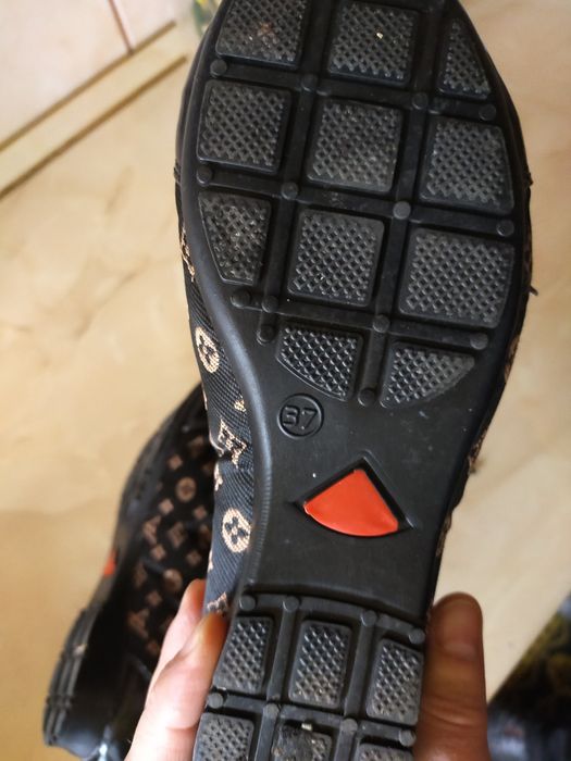 Pantofi dama negri de calitate