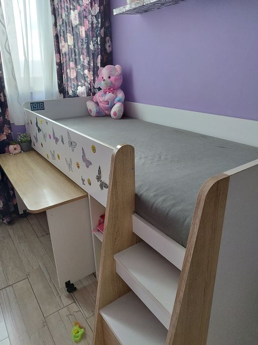 Детско легло с бюро