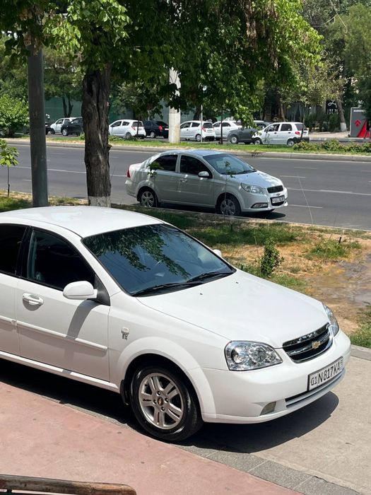 Lacetti 1,8 avtomat 2011