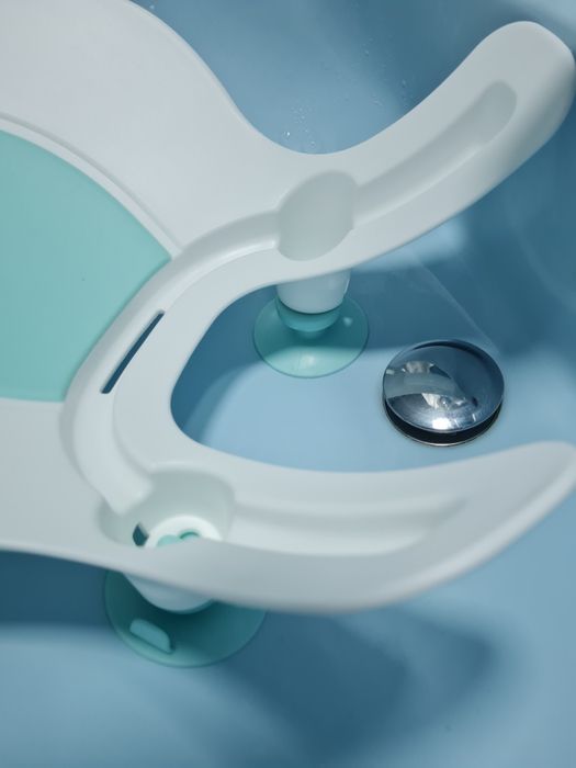 Vând scaun baie bebe