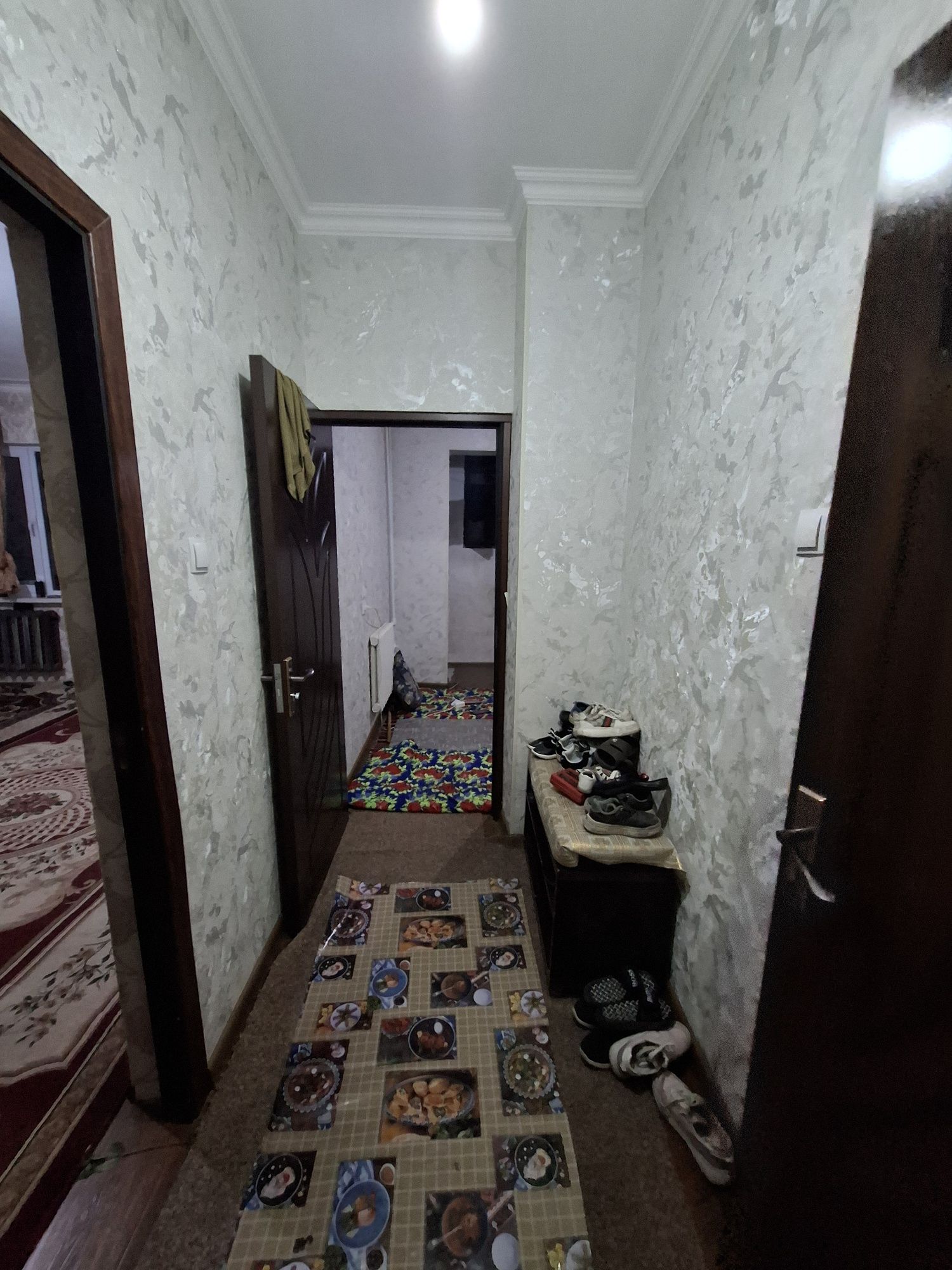 Продаю 1 ком квартира на 1 этаже 9 этажного дома. Авиосозлар 1