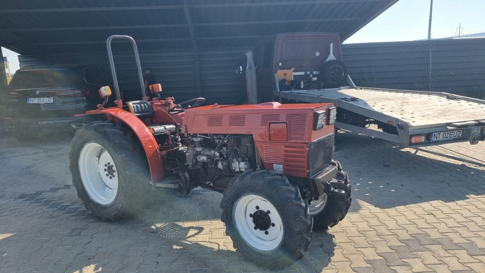 Fiat 470 DTVE tractor 4x4 viticol motor in 3 cilindri