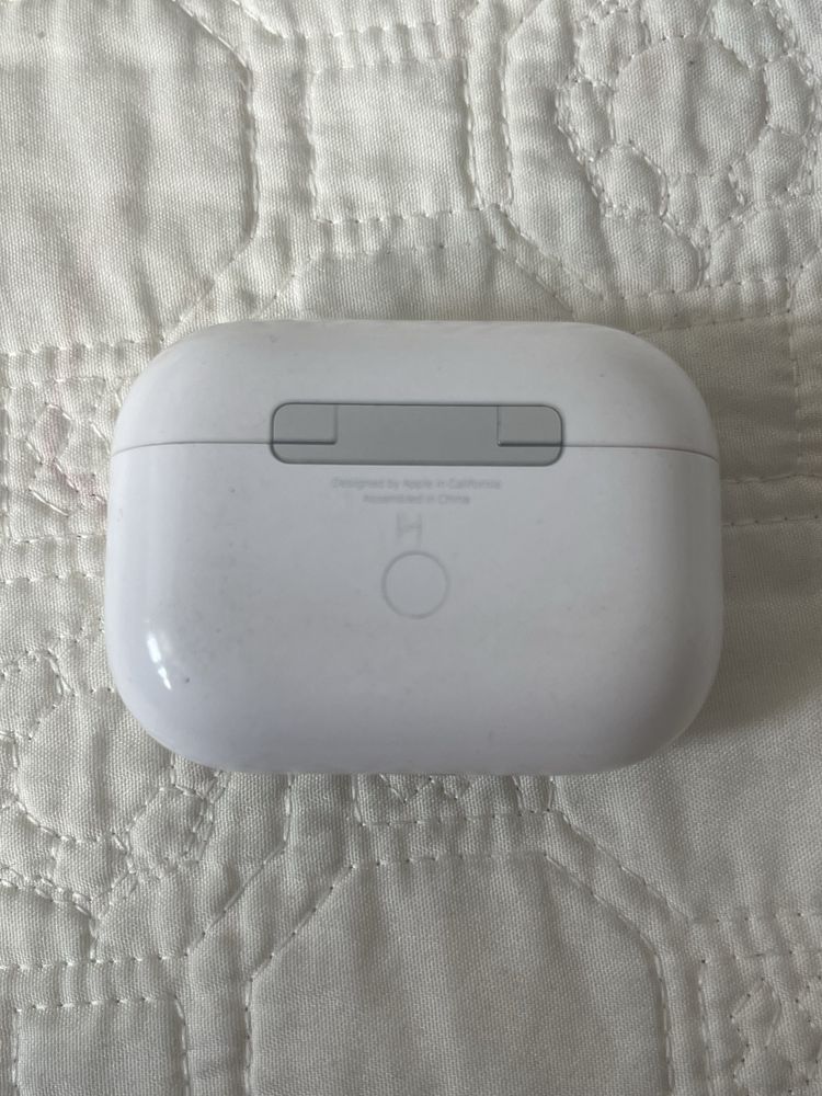AirPods pro оригинал продается