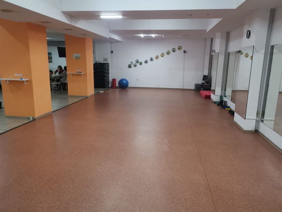 Spațiu comercial de închiriat – 200 mp, Central, Craiova